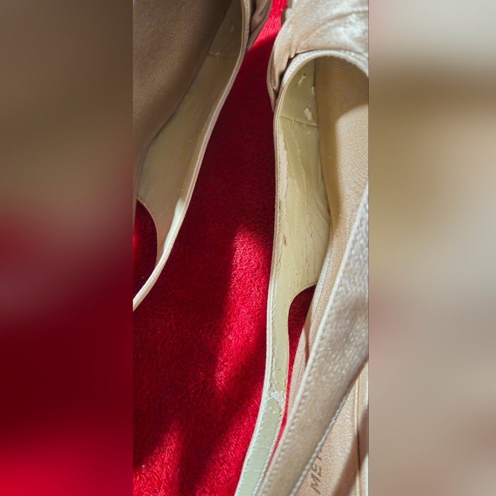 Metaphor Champagne Satin Pointed-Toe Slingback Heels w/Leather Sole-Size 8.5 - Picture 8 of 9